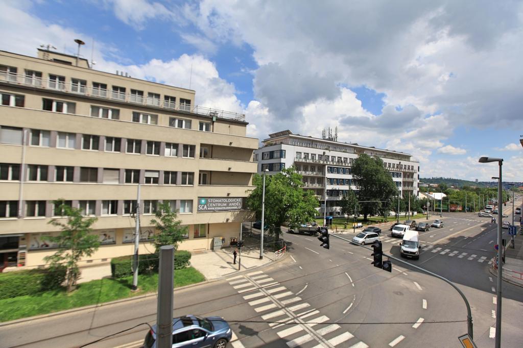 Angel City Aparthotel Prague Exterior photo